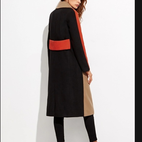 Knee length coat - Picture 2 of 6